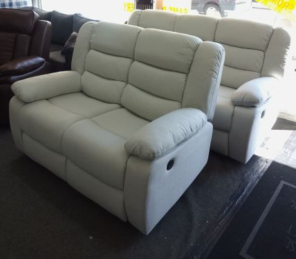 Click Here To Enlarge This Photo Of Warwick Electric Recliner 3&plus;2 Sofa set