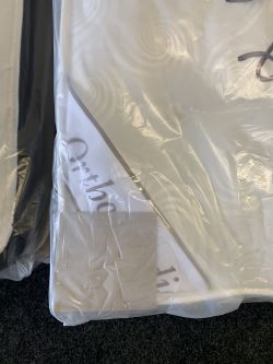 Single divan bed base and orthopaedic mattress